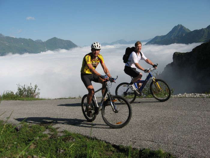 regret ozone Holdall Turismul cu bicicleta starneste interes si in randul timisorenilor - Opinia  Timisoarei