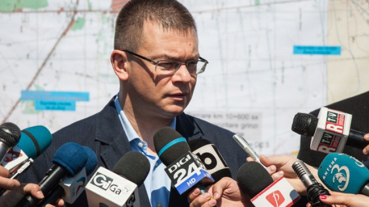 whale Ringlet Baron Mihai Razvan Ungureanu candideaza in toamna la alegerile parlamentare intr-un colegiu din Iasi – Opinia Timisoarei whale Ringlet Baron Mihai Razvan Ungureanu candideaza in toamna la alegerile parlamentare intr-un colegiu din Iasi – Opinia Timisoarei