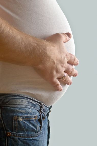 Grasimea abdominala la barbati: De ce conteaza sa scapi de kilograme
