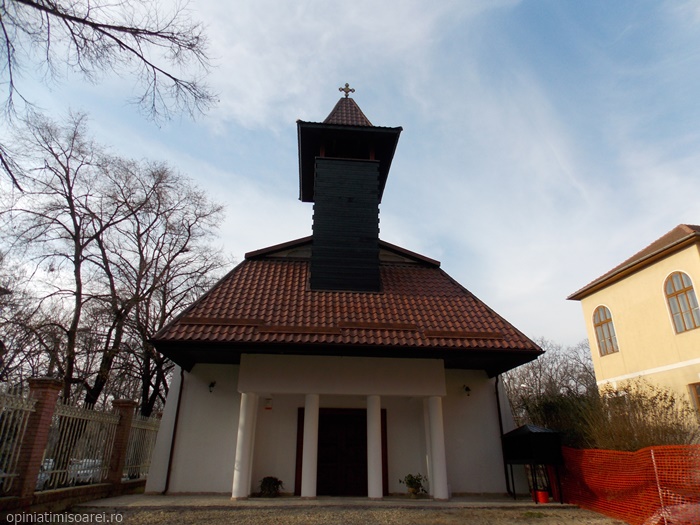 biserica liceu loga (1)