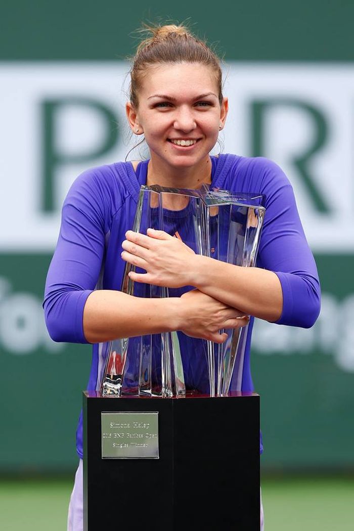 simona halep trofeu indian wells