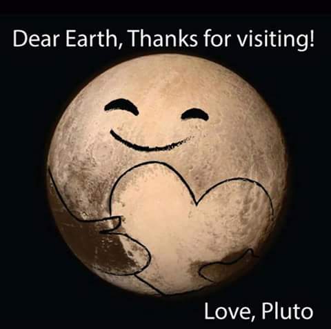 pluto pamant inima