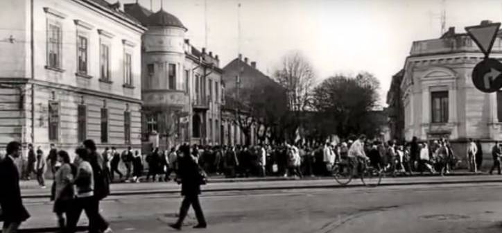 Imagini pentru TIMIȘOARA - ARMATA ÎN REVOLUȚIE