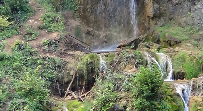 Cascada Carsa2
