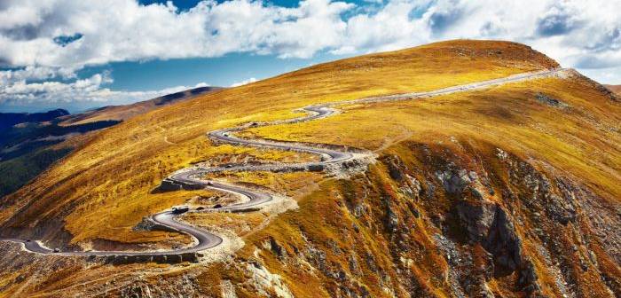 Inchiderea circulatiei pe Transalpina si Transfagarasan incepe de azi. Inchiderea circulatiei pe Transalpina si Transfagarasan incepe de azi.