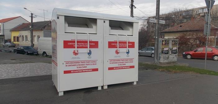 Score Specialize Landmark Ai haine de care te-ai plictisit sau nu le mai porti? Doneaza-le oamenilor sarmani din Timisoara! Iata locurile unde sunt puse containere speciale in oras! – Opinia Timisoarei Score Specialize Landmark Ai haine de care te-ai plictisit sau nu le mai porti? Doneaza-le oamenilor sarmani din Timisoara! Iata locurile unde sunt puse containere speciale in oras! – Opinia Timisoarei