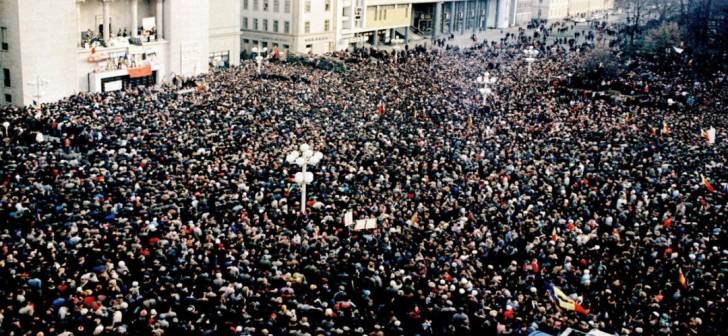 Concerte, concurs de istorie, filme și expoziții în memoria eroilor Revoluției din Decembrie 1989. Concerte, concurs de istorie, filme și expoziții în memoria eroilor Revoluției din Decembrie 1989.