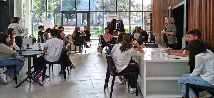 Climathon Timișoara 2023: O plimbare relaxantă prin muzee, însoțită de apă bună Climathon Timișoara 2023: O plimbare relaxantă prin muzee, însoțită de apă bună