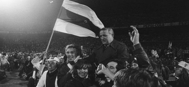 Ștefan Kovacs, timișorean cu două Ligi ale Campionilor, a murit, anunță președintele Jacques C... Ștefan Kovacs, timișorean cu două Ligi ale Campionilor, a murit, anunță președintele Jacques C...