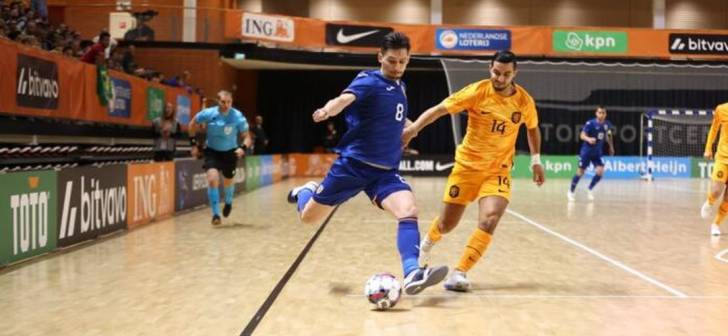 Patru fotbalisti de la CFR Timisoara, convocati la nationala pentru partide esentiale in calificarile pentru Campionatul Mondial