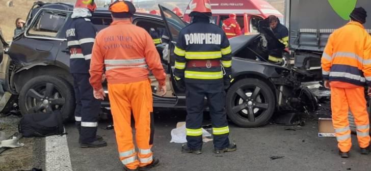 Accident surprinzător în Timiș: un tir condus de o tânără de 25 de ani, lovit violent! Accident surprinzător în Timiș: un tir condus de o tânără de 25 de ani, lovit violent!