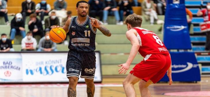 Un baschetbalist american se alatura echipei de baschet din Timisoara. Un baschetbalist american se alatura echipei de baschet din Timisoara.