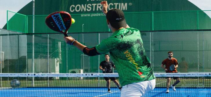Echipe românești avansează în turneul de padel FIP Silver de la Timișoara, cu premii de 20.000€.