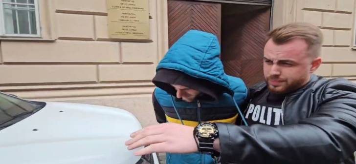 Tanarul care a atacat doi barbati cu cutitul, prins in Timisoara Tanarul care a atacat doi barbati cu cutitul, prins in Timisoara