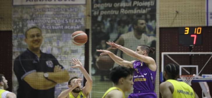 Timisoara este invinsa si la Ploiesti. Echipa de baschet sufera al treilea esec consecutiv. Timisoara este invinsa si la Ploiesti. Echipa de baschet sufera al treilea esec consecutiv.