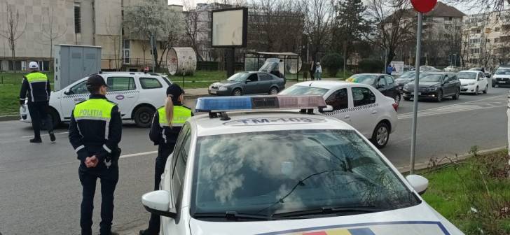 Șofer beat și drogat, prins fără permis în trafic la Timișoara Șofer beat și drogat, prins fără permis în trafic la Timișoara
