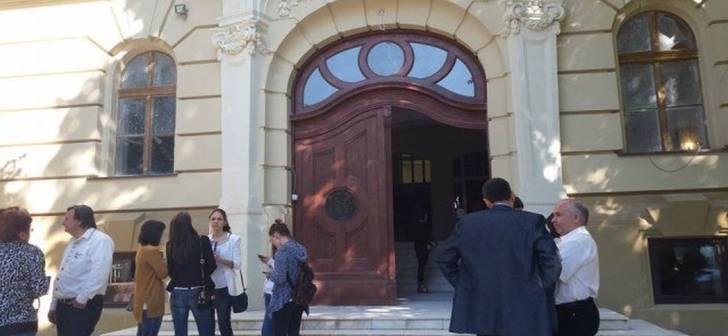Sursa focarului infectios descoperita la Loga, analizata la Bucuresti. Sursa focarului infectios descoperita la Loga, analizata la Bucuresti.