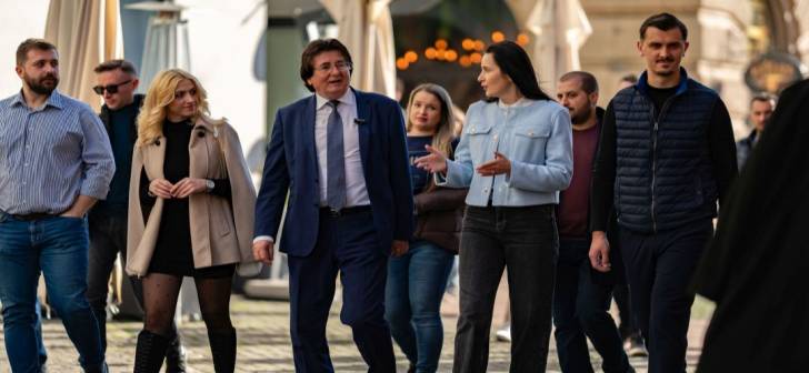 Primarul Robu promite sa aduca viata Centrului Istoric al orasului. Primarul Robu promite sa aduca viata Centrului Istoric al orasului.