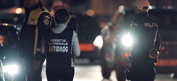Șoferul de 24 de ani a dat o surpriză polițiștilor pe șoseaua Timișoara - Moravița Șoferul de 24 de ani a dat o surpriză polițiștilor pe șoseaua Timișoara - Moravița