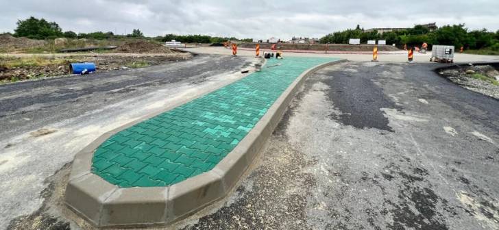 Centura Sud din Timișoara va fi finalizată în următoarele două luni, iar CNAIR a achiziționat deja servicii de întreținere și curățenie pentru parcările viitoare de pe traseu. Centura Sud din Timișoara va fi finalizată în următoarele două luni, iar CNAIR a achiziționat deja servicii de întreținere și curățenie pentru parcările viitoare de pe traseu.