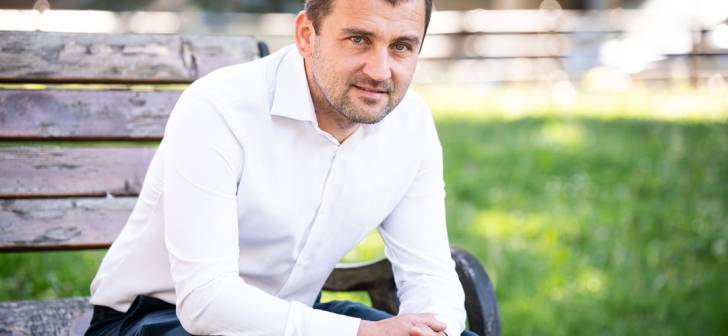 Primarul Dominic Fritz nu a respectat promisiunile făcute în mandatul său. Primarul Dominic Fritz nu a respectat promisiunile făcute în mandatul său.
