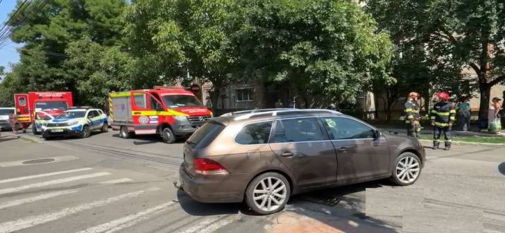 Accident mortal pe trecerea de pietoni din Timisoara. Soferita a lovit un barbat. Clip video.