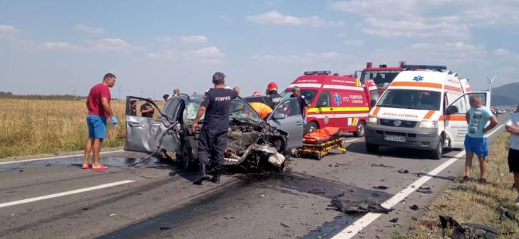 Accident serios pe drum din Banat, SMURD a intervenit. Filmare.
