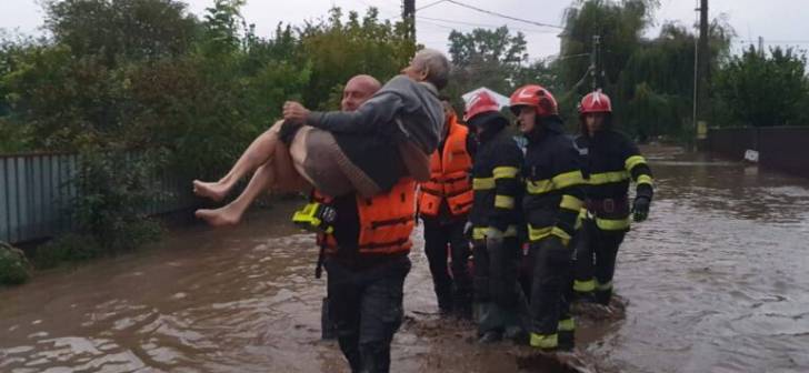 Inundatii ucigatoare in 19 localitati din 8 judete din Romania