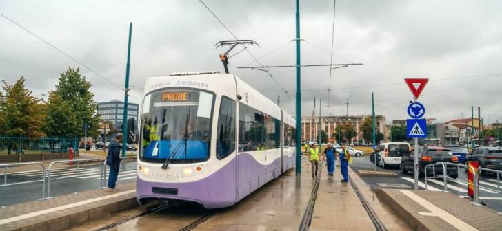 Probele cu tramvaie vechi pe bulevardul Stan Vidrighin, Timisoara. Probele cu tramvaie vechi pe bulevardul Stan Vidrighin, Timisoara.
