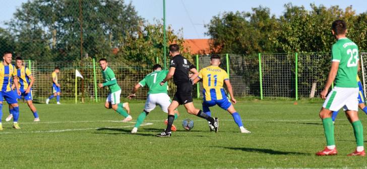 Returul sezonului Liga a III-a începe: derby pentru liderul din Peciu, provocare pentru Politehnica Timișoara. Returul sezonului Liga a III-a începe: derby pentru liderul din Peciu, provocare pentru Politehnica Timișoara.
