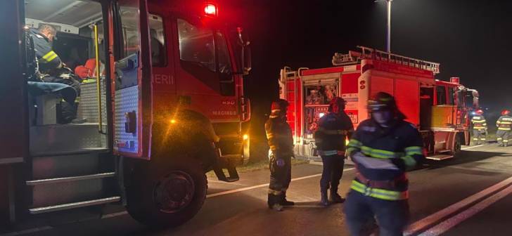 Omul mort în explozie lângă Timișoara stârnește îngrijorare și anchete în curs. Omul mort în explozie lângă Timișoara stârnește îngrijorare și anchete în curs.