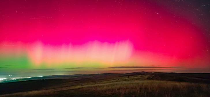 Fenomenul natural Aurora boreala a fascinat locuitorii din Timis. Fenomenul natural Aurora boreala a fascinat locuitorii din Timis.