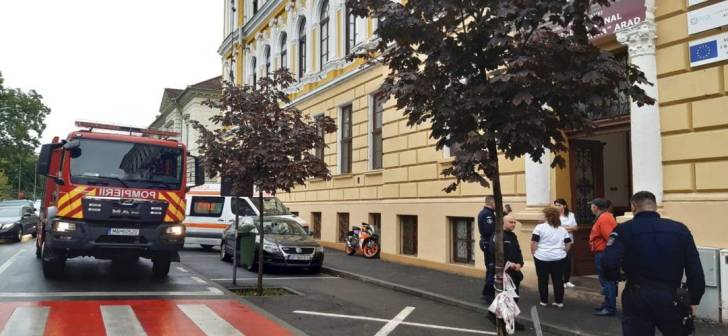 Profesoara salvata de la scoala dupa ce a fost ranita