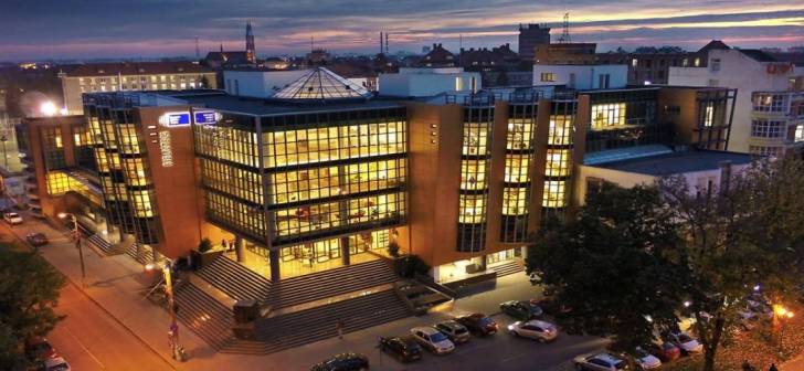 Biblioteca Universității Politehnica Timișoara: 10 ani de activitate în noul său sediu Biblioteca Universității Politehnica Timișoara: 10 ani de activitate în noul său sediu