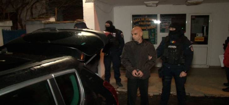 Migrant irakian, lider trafic de persoane, aresta la Timisoara, in moment halucinant. Migrant irakian, lider trafic de persoane, aresta la Timisoara, in moment halucinant.