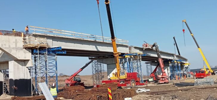 150 de muncitori pe șantierul Autostrăzii Vestului spre Timișoara, ce lucrări se desfășoară? 150 de muncitori pe șantierul Autostrăzii Vestului spre Timișoara, ce lucrări se desfășoară?