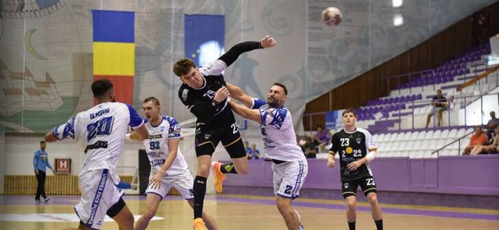 Politehnica Timișoara se menține în Liga Zimbrilor după o victorie dramatică la Oradea.