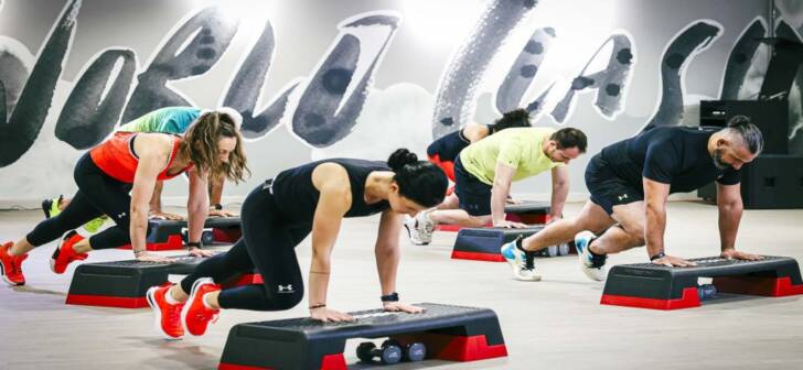 Tot ce trebuie să știi despre clasele de aerobic pentru începători Tot ce trebuie să știi despre clasele de aerobic pentru începători