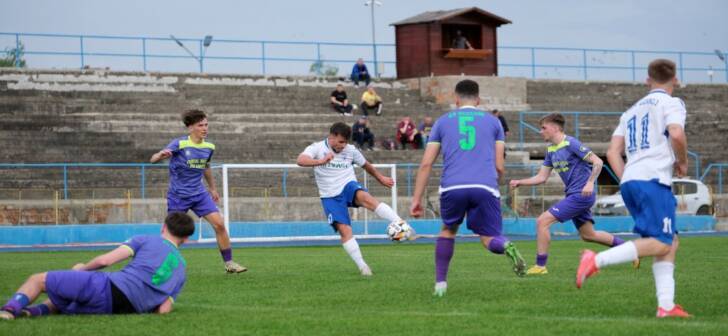 Liderul se distanțează cu 6 puncte după înfrângerile echipelor din Carani și Giarmata