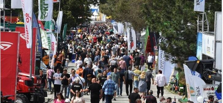 Agricultorii din Timiș sunt invitați de CCIA să participe la târgul de la Novi Sad. Agricultorii din Timiș sunt invitați de CCIA să participe la târgul de la Novi Sad.