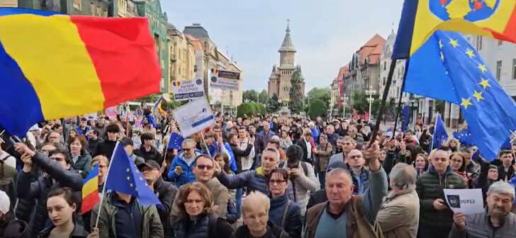 Miting pro-european în Piața Operei din Timișoara, cu efecte în întreaga țară! VIDEO Miting pro-european în Piața Operei din Timișoara, cu efecte în întreaga țară! VIDEO