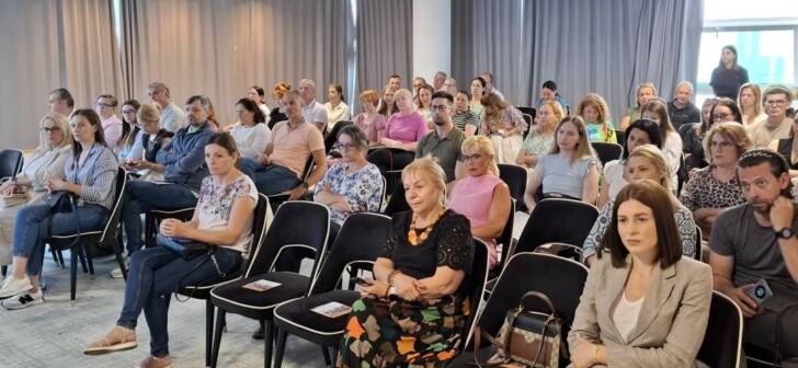 Firmele din Timișoara pot profita de un eveniment internațional de outsourcing pentru producție. Firmele din Timișoara pot profita de un eveniment internațional de outsourcing pentru producție.