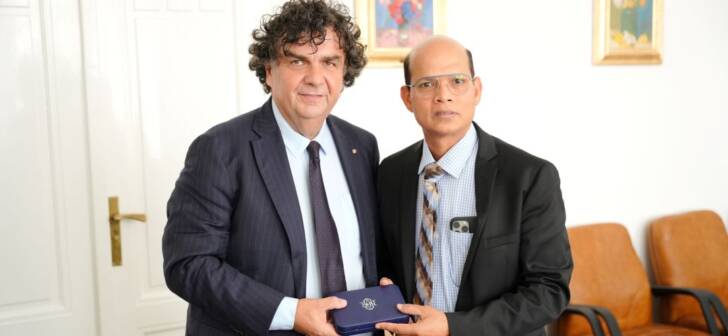 Ambasadorul Indiei vizitează Universitatea Politehnica Timișoara pentru a discuta oportunități de colaborare.