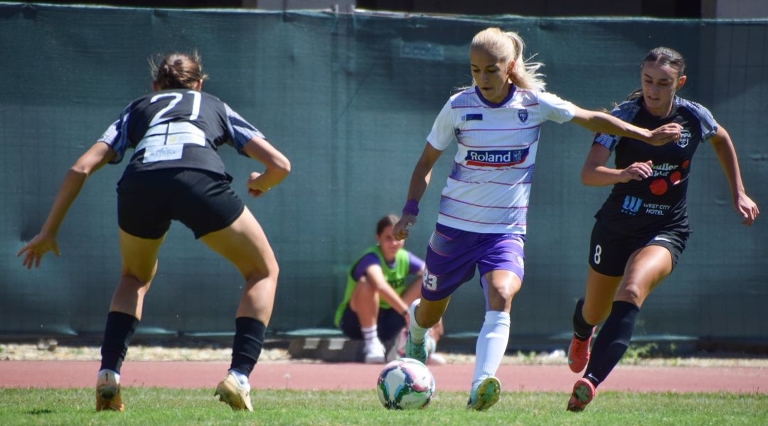 Politehnica Timișoara vizează prima victorie în Superliga feminină împotriva Vasas Femina, echipa din Ardeal fără Nadejda Colesnicenco în lot.
