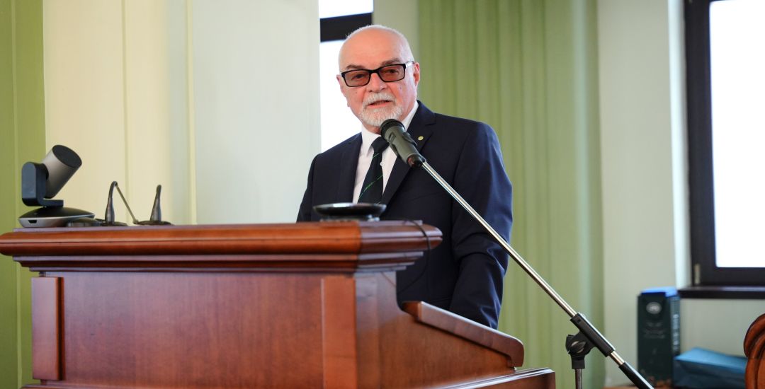 Peste șase decenii dedicate Universității Politehnica Timișoara, sărbătoriți cu recunoștință academică.