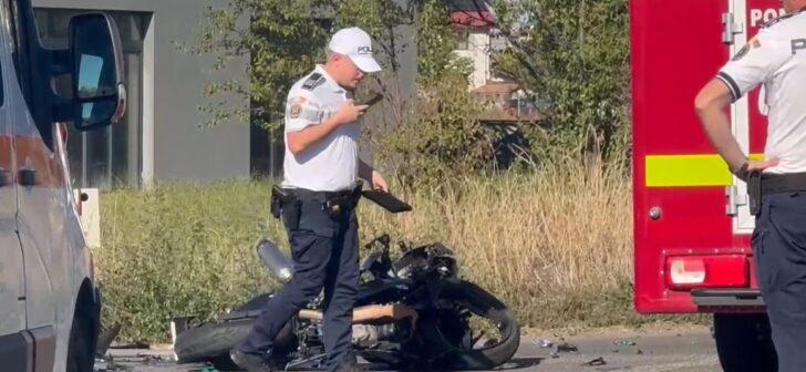 Motociclist salvat după un accident grav cu o mașină la Timișoara. VIDEO