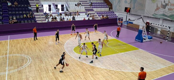 SCM Timișoara, învinsă din nou la Ploiești; fetele de la Politehnica pierd meciul de debut. SCM Timișoara, învinsă din nou la Ploiești; fetele de la Politehnica pierd meciul de debut.