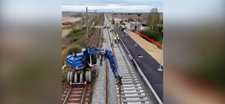 Întreișeniți: Aproape 40 de kilometri de cale ferată finalizați! Care este stadiul lucrărilor?